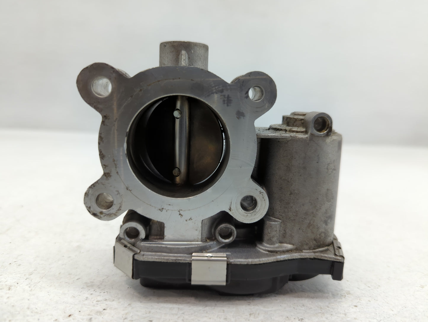 2017-2020 Toyota Sienna Throttle Body P/N:12671379AA Fits Fits 2016 2017 2018 2019 2020 2021 2022 OEM Used Auto Parts - Oemusedautoparts1.com