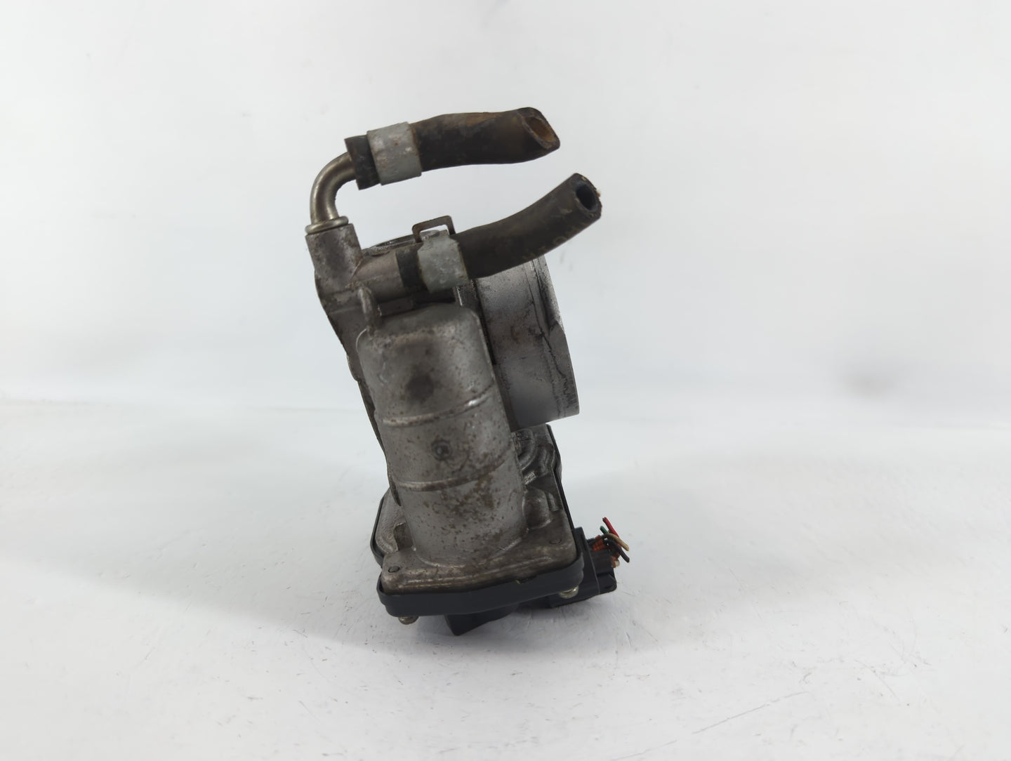 2007-2013 Nissan Altima Throttle Body P/N:G 9Z11 3 526-01 Fits Fits 2007 2008 2009 2010 2011 2012 2013 OEM Used Auto Parts - Oemusedautoparts1.com