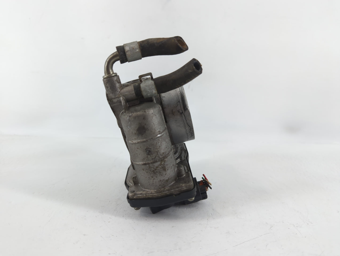 2007-2013 Nissan Altima Throttle Body P/N:G 9Z11 3 526-01 Fits Fits 2007 2008 2009 2010 2011 2012 2013 OEM Used Auto Parts - Oemusedautoparts1.com