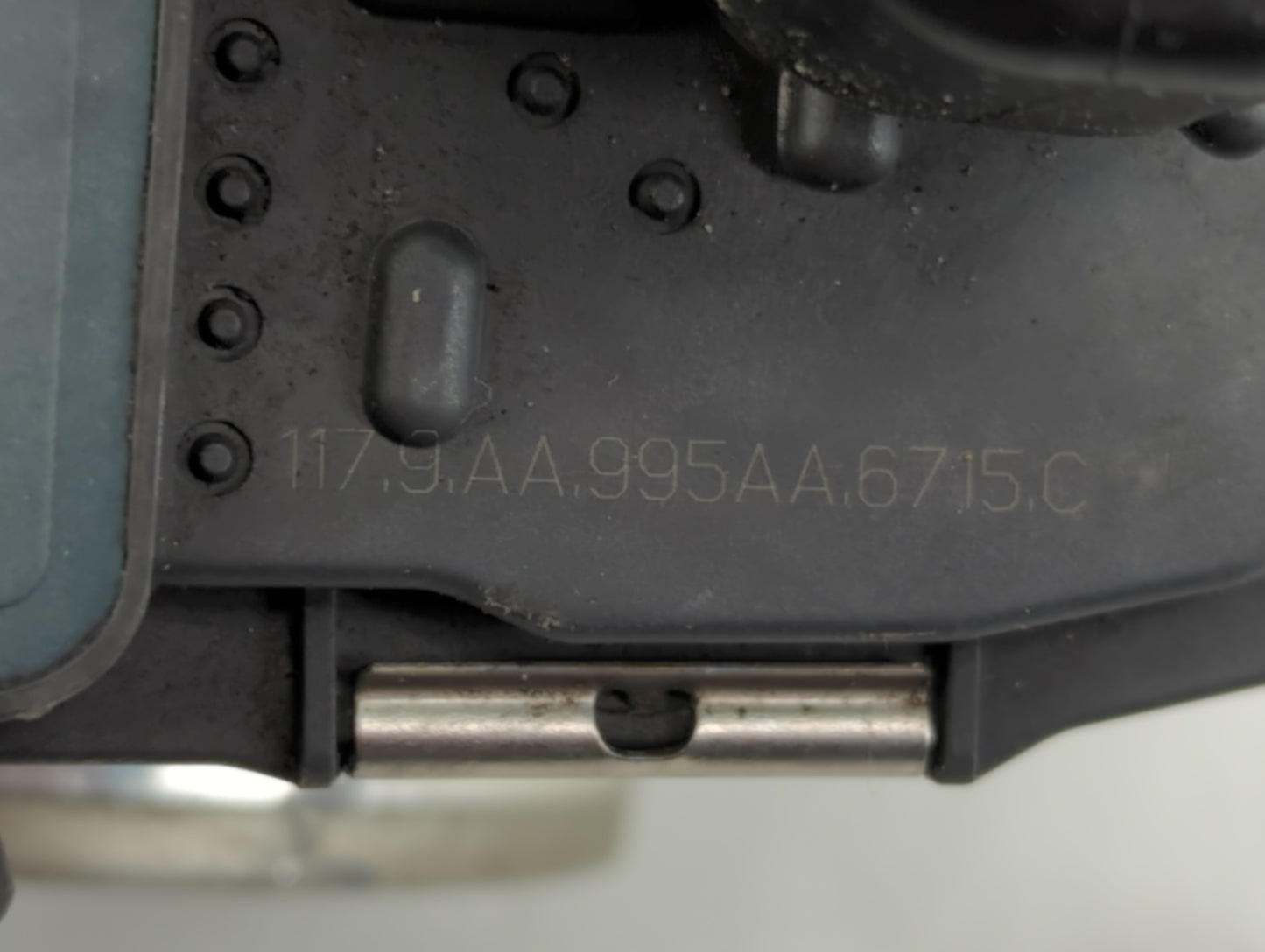 2007-2011 Gmc Acadia Throttle Body P/N:6715C 995AA Fits Fits 2007 2008 2009 2010 2011 OEM Used Auto Parts - Oemusedautoparts1.com