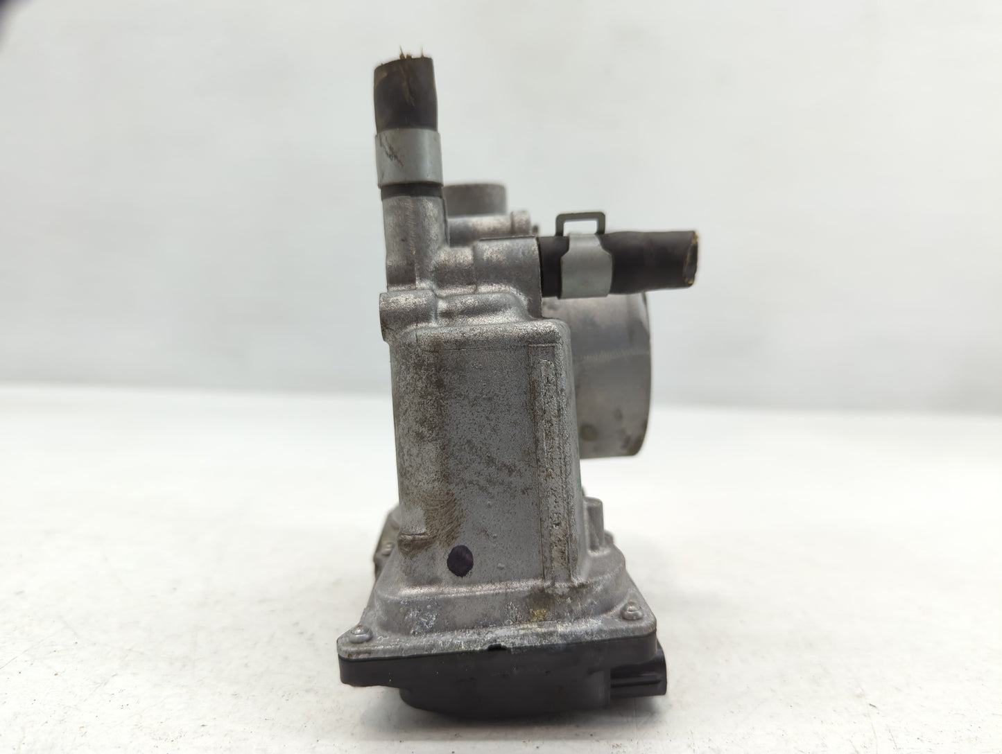 2013-2019 Nissan Sentra Throttle Body P/N:01321 9E30, 3RA60-01 Fits Fits 2013 2014 2015 2016 2017 2018 2019 OEM Used Auto Parts - Oemusedautoparts1.com