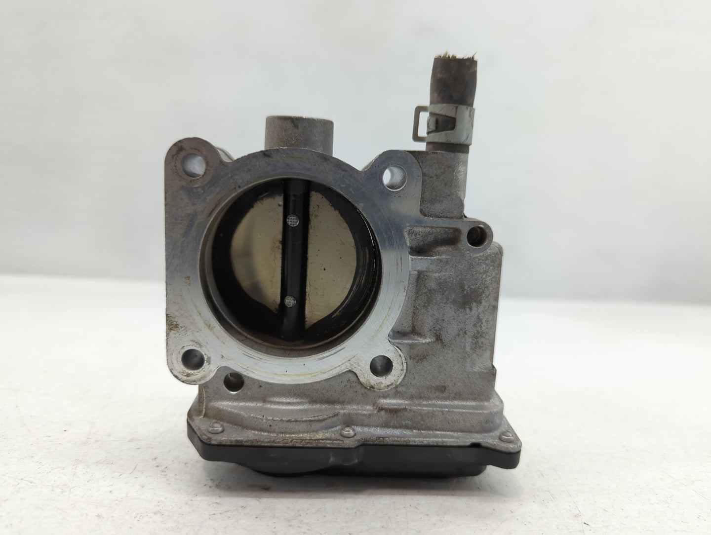 2013-2019 Nissan Sentra Throttle Body P/N:01321 9E30, 3RA60-01 Fits Fits 2013 2014 2015 2016 2017 2018 2019 OEM Used Auto Parts - Oemusedautoparts1.com