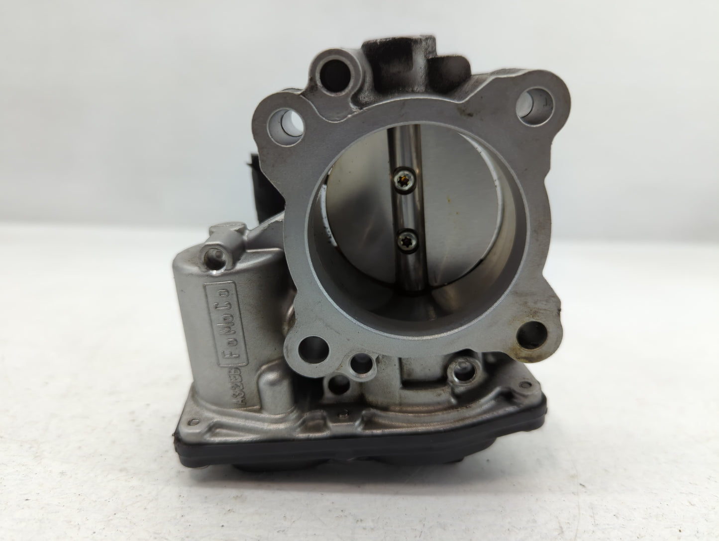 2017-2019 Ford Escape Throttle Body P/N:DS7G-9F991-BB B18 117 4983 Fits Fits 2014 2015 2016 2017 2018 2019 2020 OEM Used Auto Parts - Oemusedautoparts1.com
