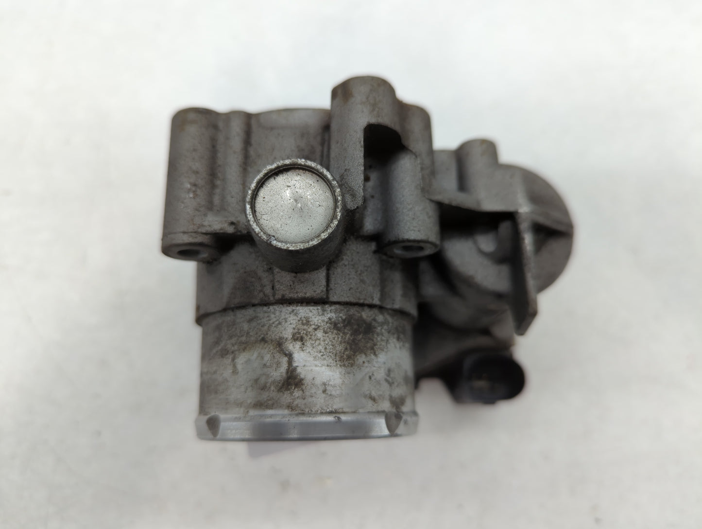 2011-2014 Ford Fiesta Throttle Body P/N:7S7G-9F991-B7A Fits Fits 2011 2012 2013 2014 OEM Used Auto Parts - Oemusedautoparts1.com