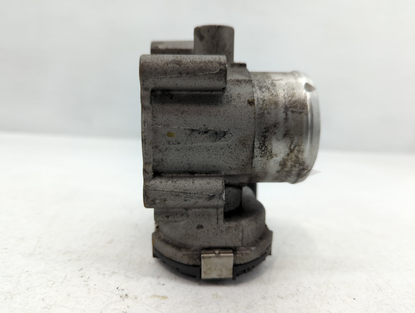 2011-2014 Ford Fiesta Throttle Body P/N:7S7G-9F991-B7A Fits Fits 2011 2012 2013 2014 OEM Used Auto Parts - Oemusedautoparts1.com