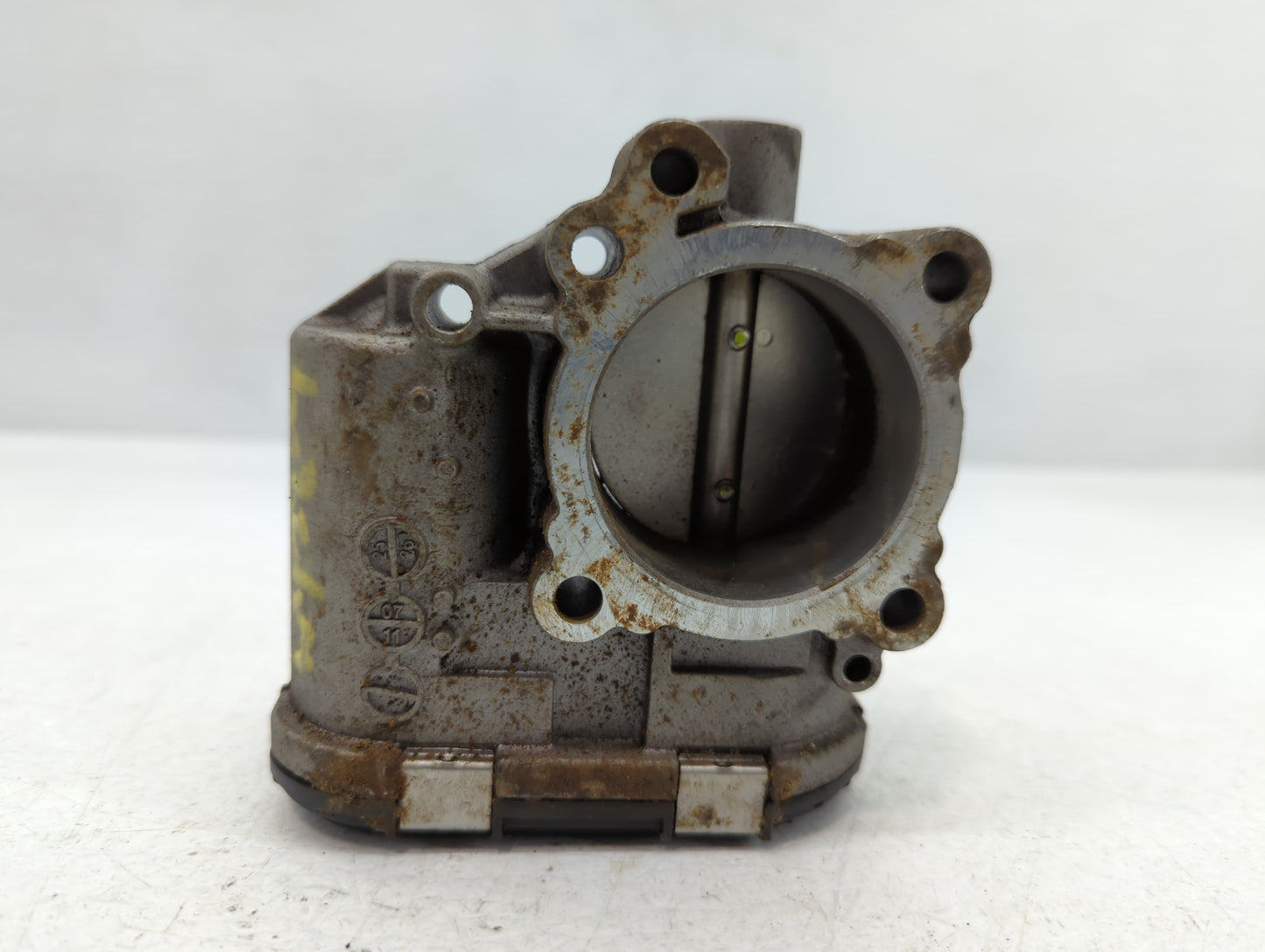 2011-2014 Ford Fiesta Throttle Body P/N:7S7G-9F991-B7A Fits Fits 2011 2012 2013 2014 OEM Used Auto Parts - Oemusedautoparts1.com