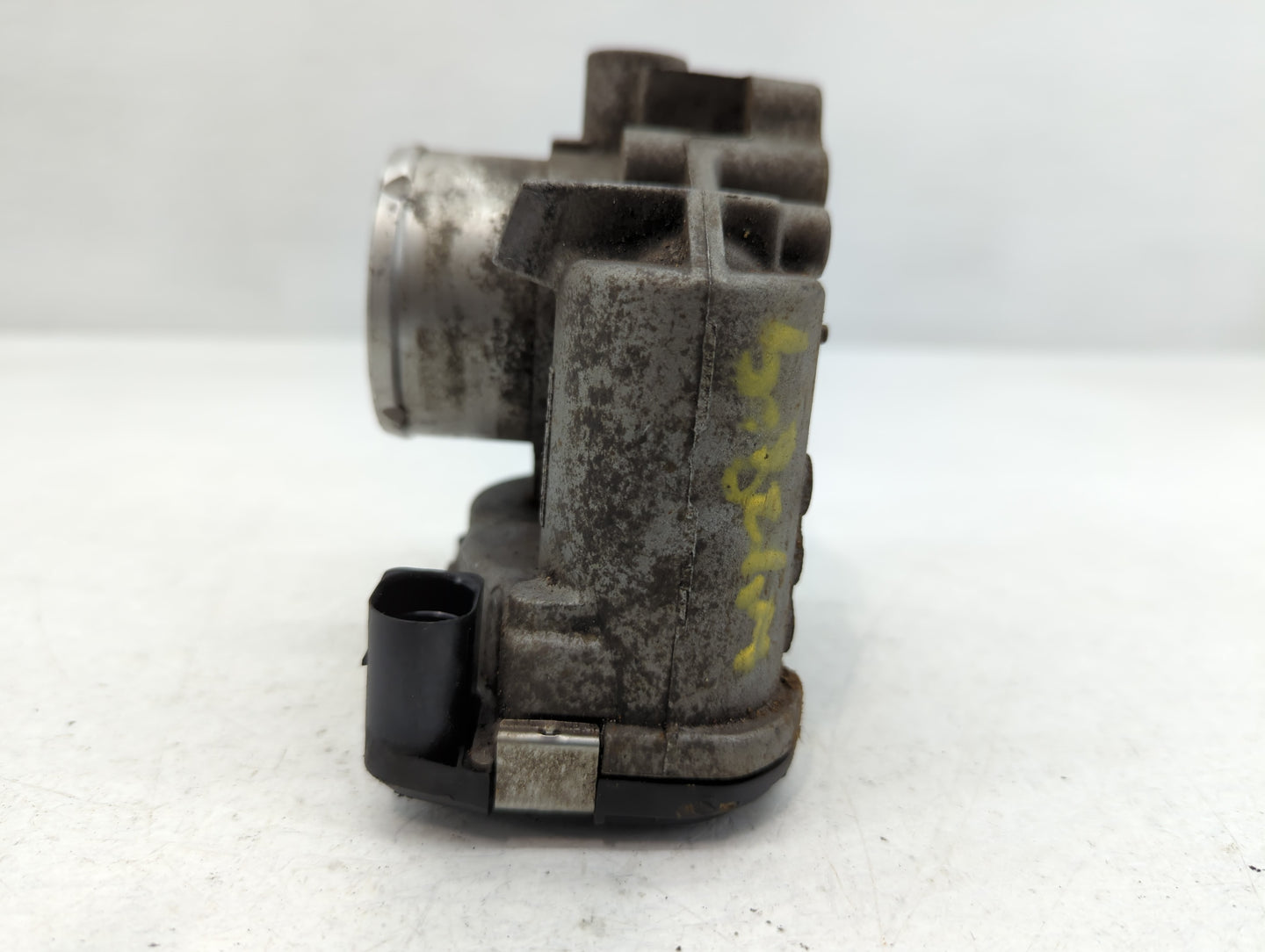 2011-2014 Ford Fiesta Throttle Body P/N:7S7G-9F991-B7A Fits Fits 2011 2012 2013 2014 OEM Used Auto Parts - Oemusedautoparts1.com