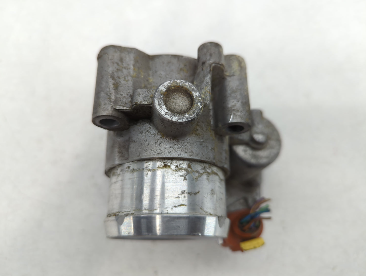 2014-2020 Ford Fusion Throttle Body P/N:DS7G-9F991-CA B18 206 4051 Fits Fits 2014 2015 2016 2017 2018 2019 2020 OEM Used Auto Parts - Oemusedautoparts1.com