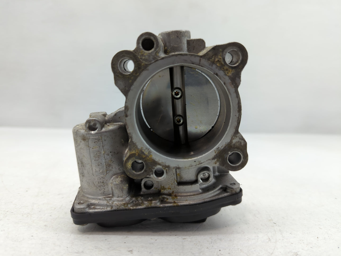 2014-2020 Ford Fusion Throttle Body P/N:DS7G-9F991-CA B18 206 4051 Fits Fits 2014 2015 2016 2017 2018 2019 2020 OEM Used Auto Parts - Oemusedautoparts1.com