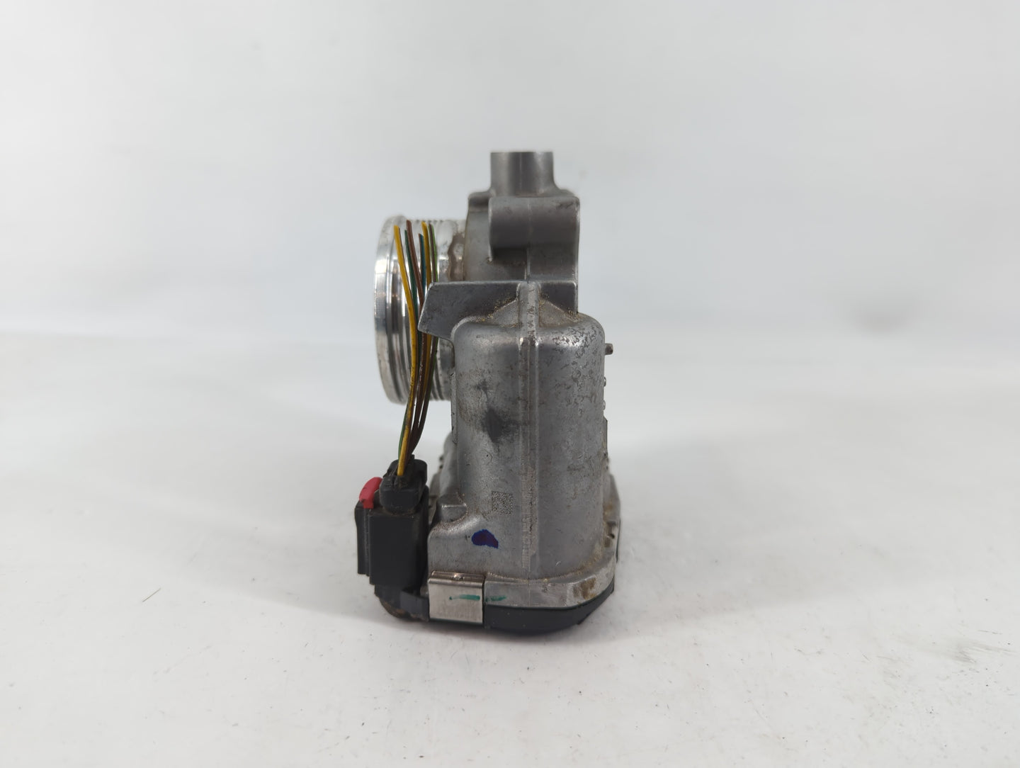 2016-2019 Ford Explorer Throttle Body P/N:AA5E-9F991-BB Fits Fits 2014 2015 2016 2017 2018 2019 2020 2021 2022 OEM Used Auto Parts - Oemusedautoparts1.com