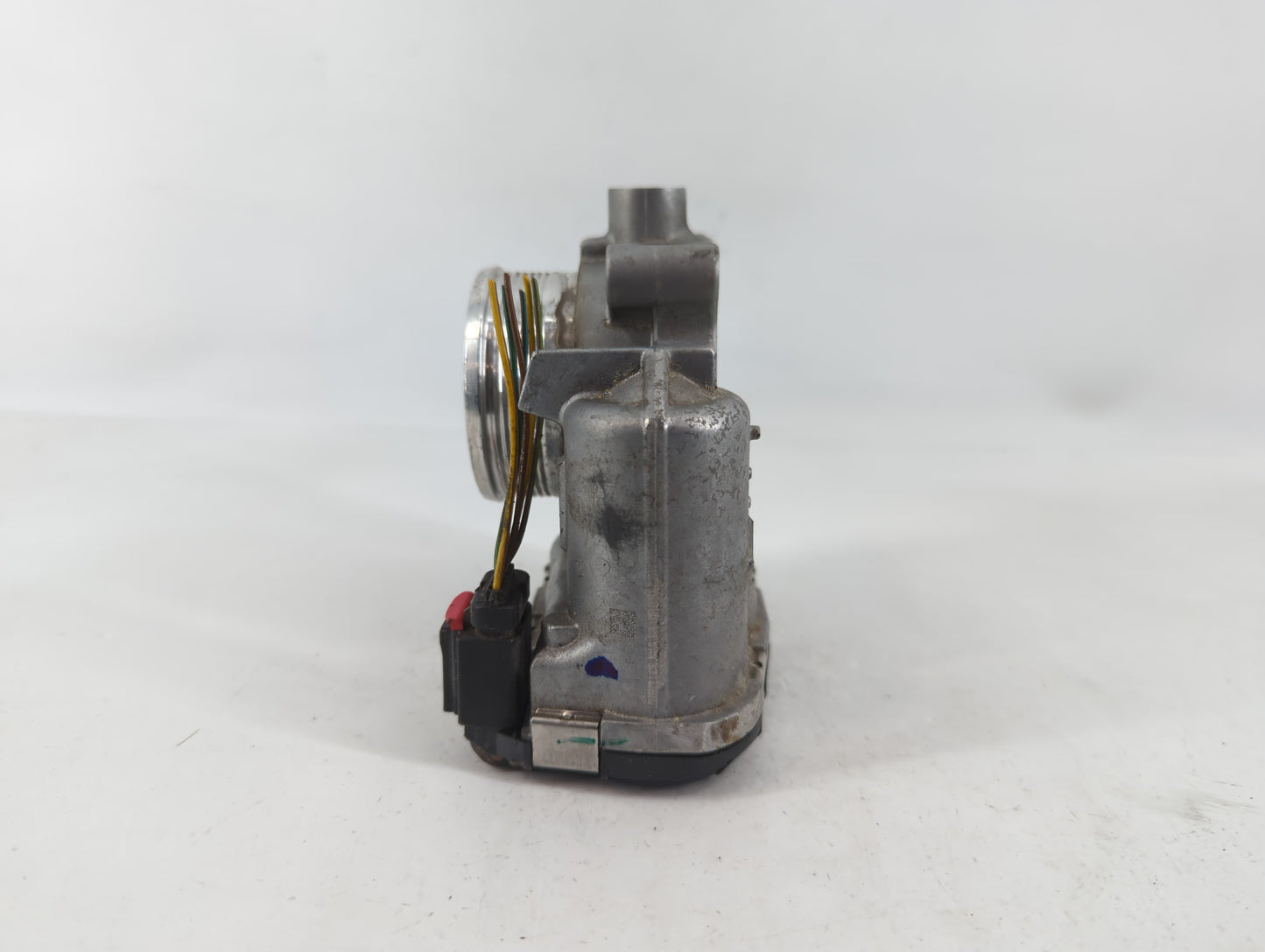 2016-2019 Ford Explorer Throttle Body P/N:AA5E-9F991-BB Fits Fits 2014 2015 2016 2017 2018 2019 2020 2021 2022 OEM Used Auto Parts - Oemusedautoparts1.com