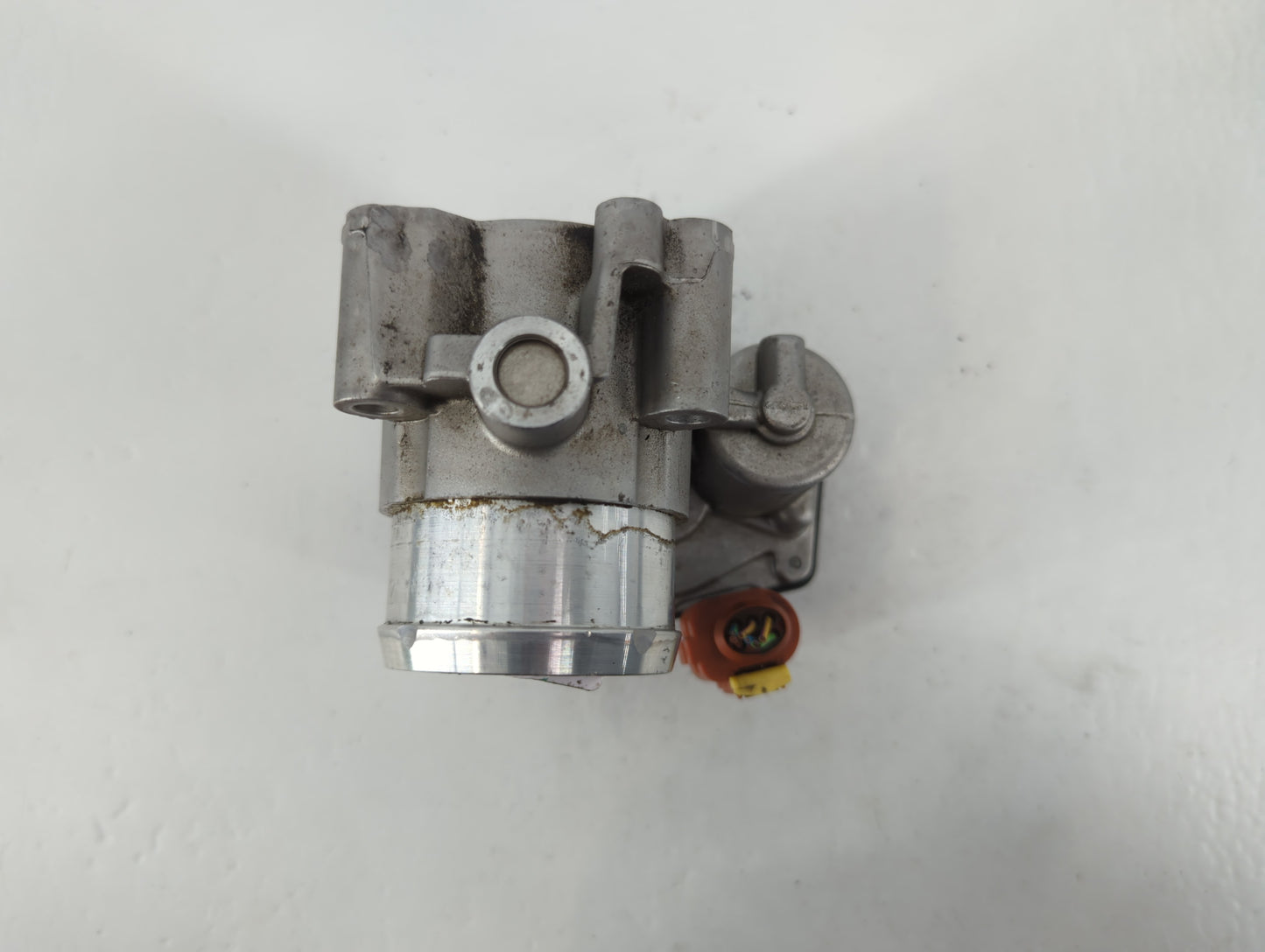 2014-2020 Ford Fusion Throttle Body P/N:B18 304 4468 DS7G-9F991-CA Fits Fits 2014 2015 2016 2017 2018 2019 2020 OEM Used Auto Parts - Oemusedautoparts1.com