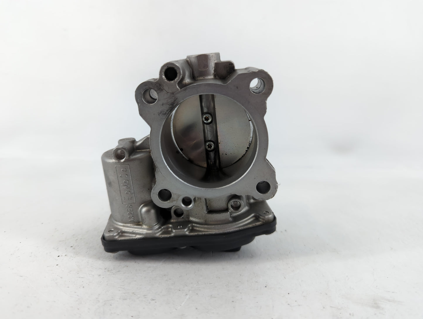 2014-2020 Ford Fusion Throttle Body P/N:B18 304 4468 DS7G-9F991-CA Fits Fits 2014 2015 2016 2017 2018 2019 2020 OEM Used Auto Parts - Oemusedautoparts1.com