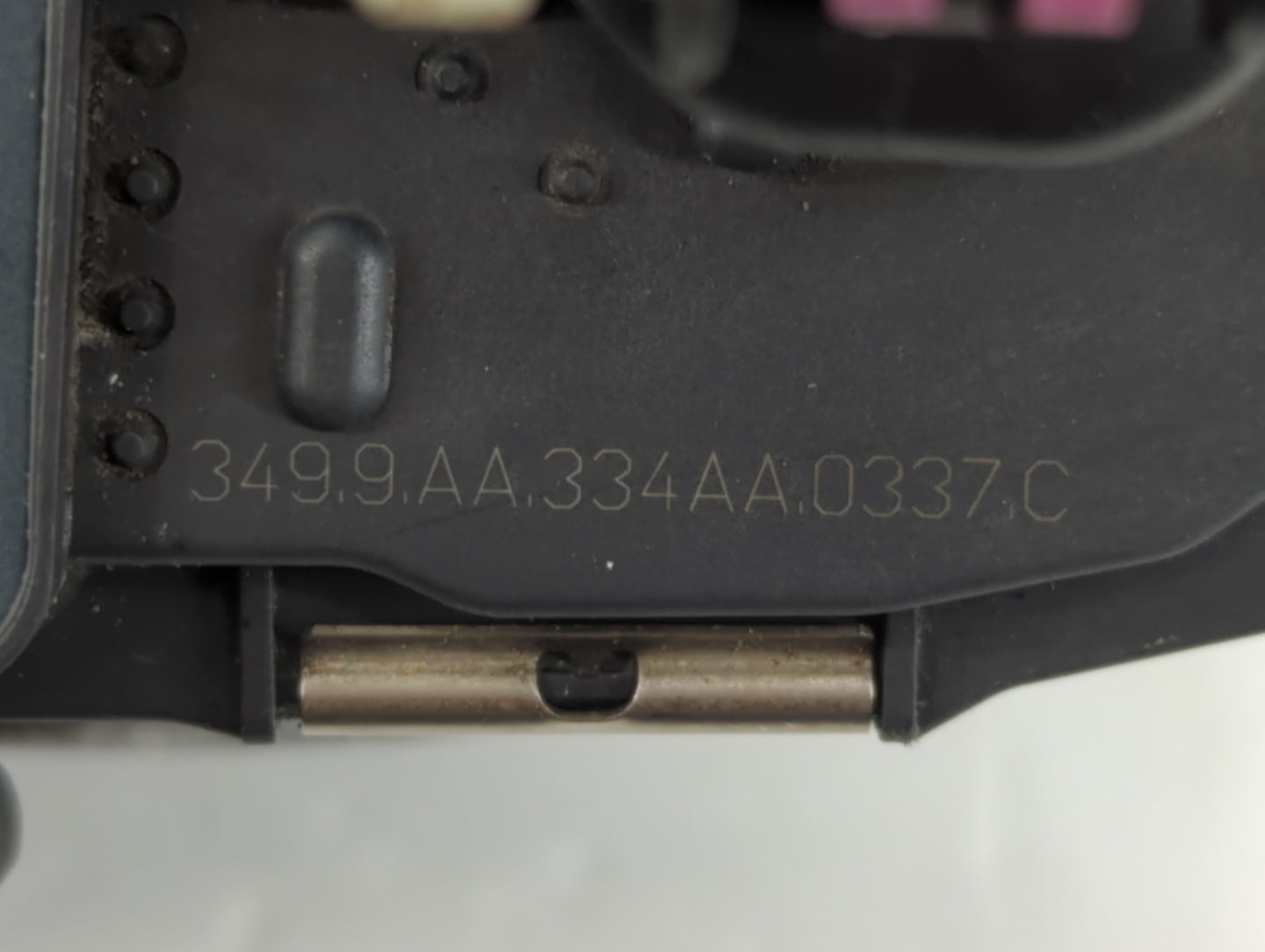 2007-2011 Chevrolet Hhr Throttle Body P/N:0337C 334AA Fits Fits 2007 2008 2009 2010 2011 OEM Used Auto Parts - Oemusedautoparts1.com