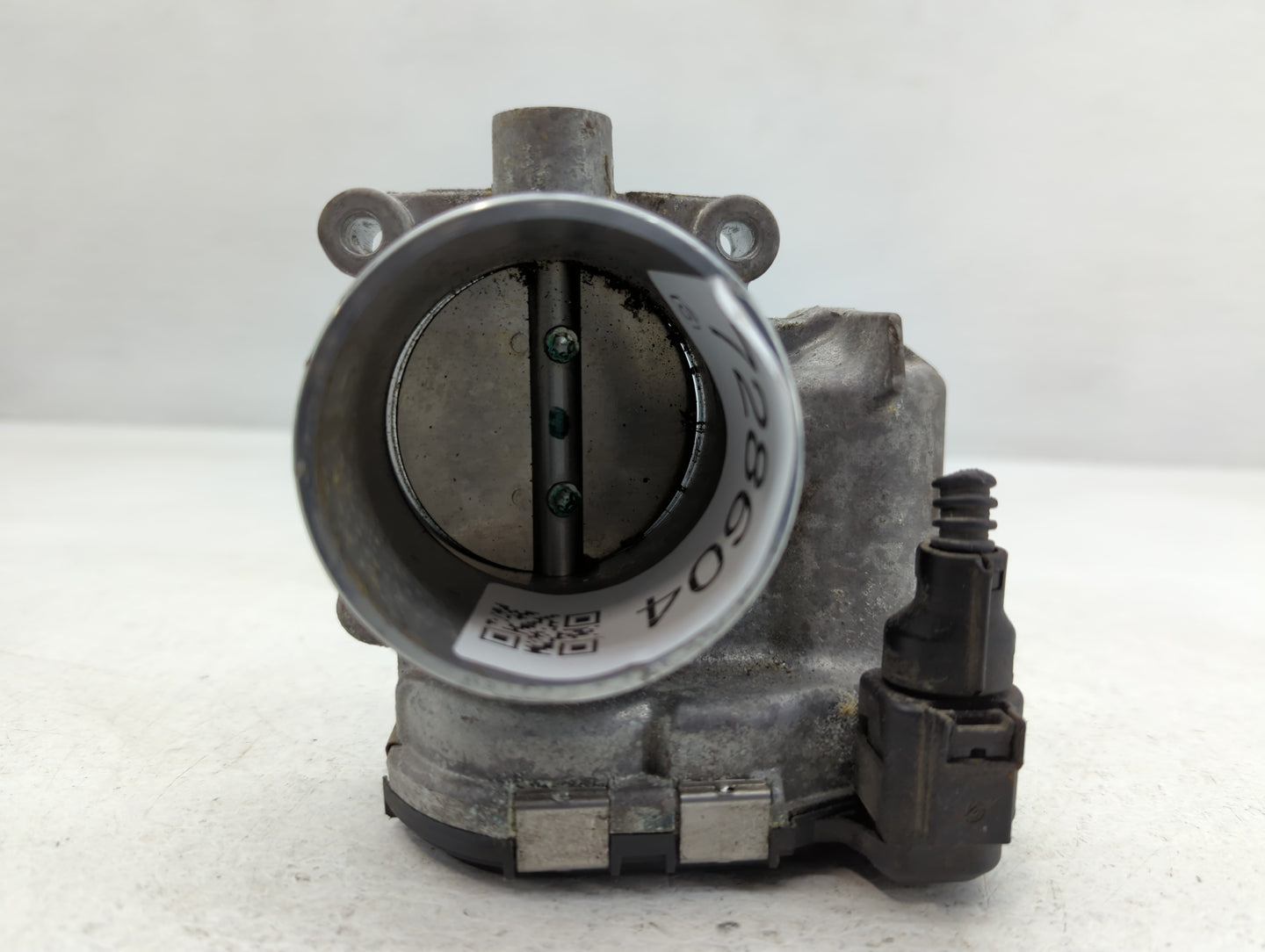 2014-2017 Volkswagen Jetta Throttle Body P/N:06K 133 062 E Fits Fits 2014 2015 2016 2017 OEM Used Auto Parts - Oemusedautoparts1.com