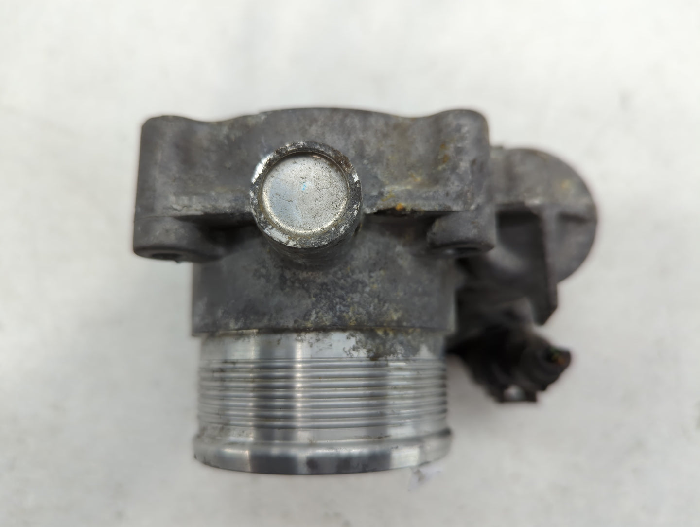 2014-2017 Volkswagen Jetta Throttle Body P/N:06K 133 062 E Fits Fits 2014 2015 2016 2017 OEM Used Auto Parts - Oemusedautoparts1.com
