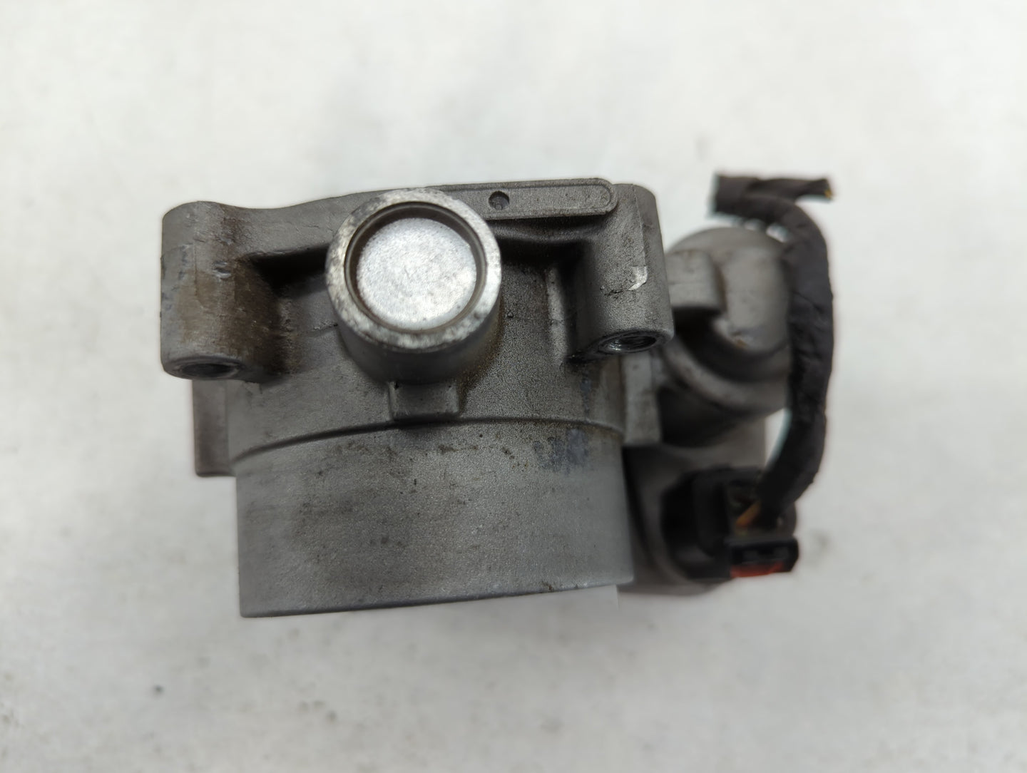 2008-2014 Dodge Avenger Throttle Body P/N:5775292 5718201 Fits Fits 2007 2008 2009 2010 2011 2012 2013 2014 2015 2016 2017 2018 OEM Used Auto Parts - Oemusedautoparts1.com