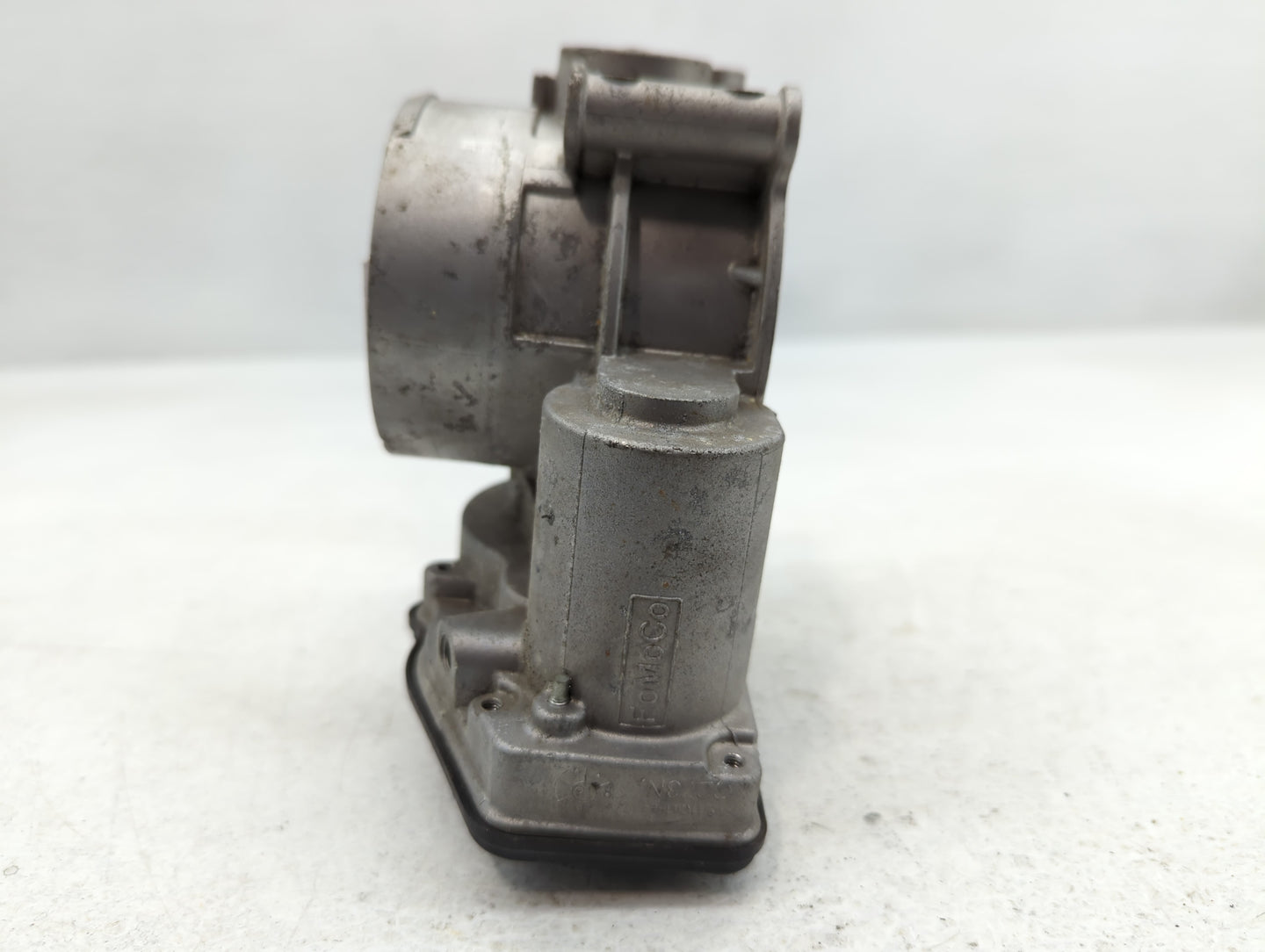 2011-2019 Ford Explorer Throttle Body P/N:163564003183 AT4E-9F991-EL Fits Fits 2011 2012 2013 2014 2015 2016 2017 2018 2019 OEM Used Auto Parts - Oemusedautoparts1.com