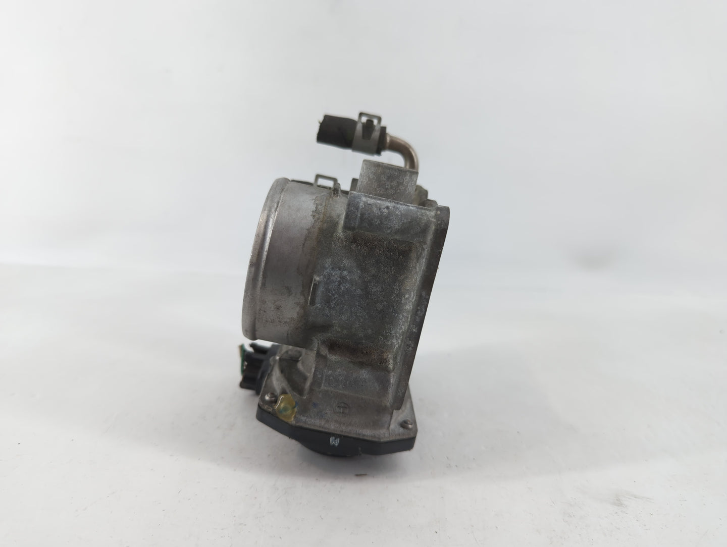 2014-2020 Nissan Rogue Throttle Body P/N:3TA60-01A Fits Fits 2013 2014 2015 2016 2017 2018 2019 2020 OEM Used Auto Parts - Oemusedautoparts1.com