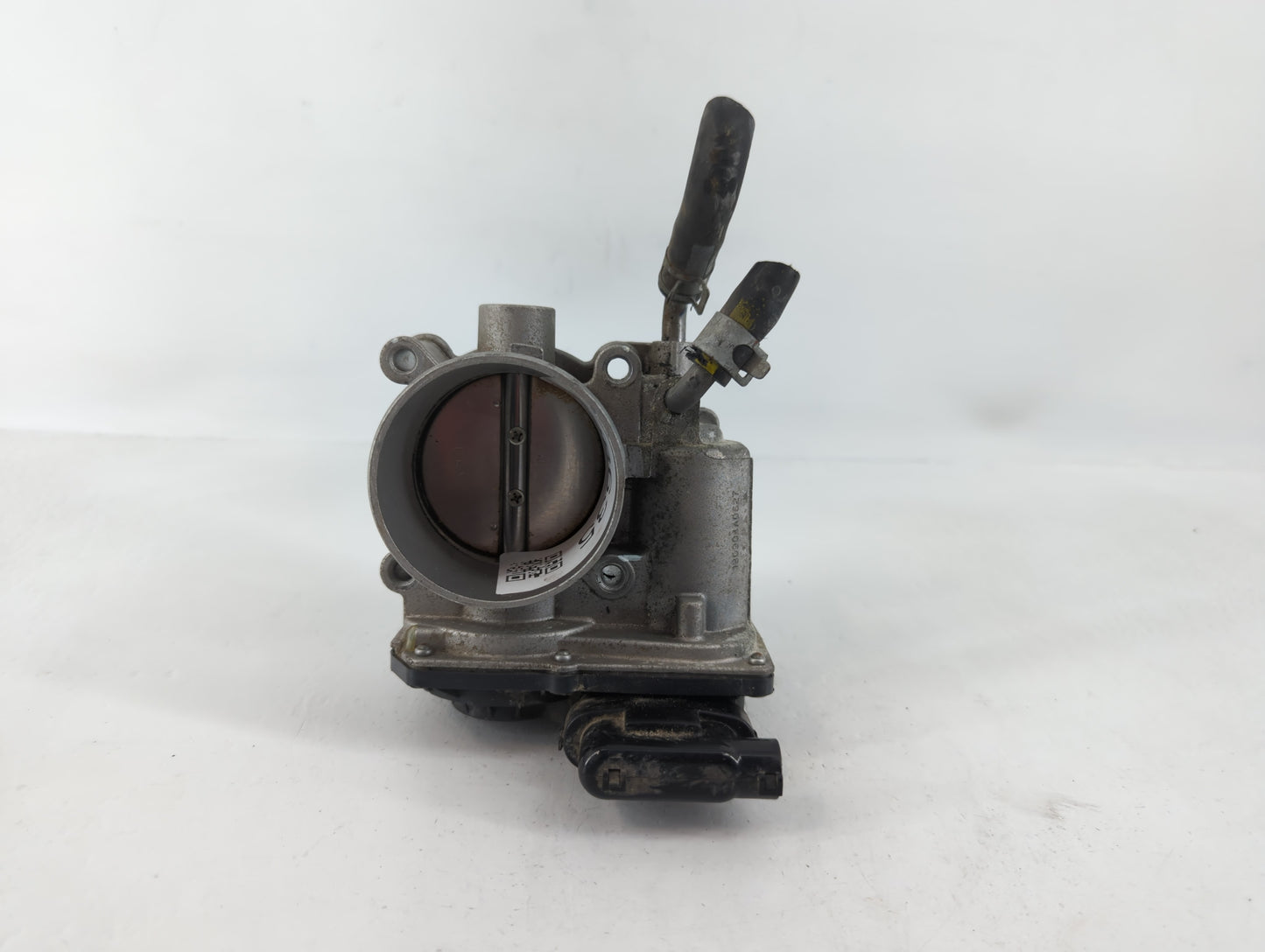 2014-2021 Hyundai Tucson Throttle Body P/N:35100-2E000 Fits Fits 2011 2012 2013 2014 2015 2016 2017 2018 2019 2020 2021 OEM Used Auto Parts - Oemusedautoparts1.com