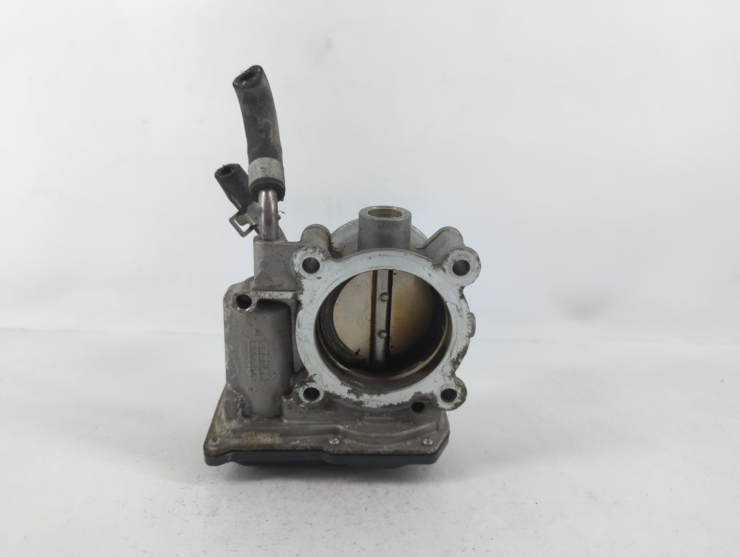 2014-2021 Hyundai Tucson Throttle Body P/N:35100-2E000 Fits Fits 2011 2012 2013 2014 2015 2016 2017 2018 2019 2020 2021 OEM Used Auto Parts - Oemusedautoparts1.com