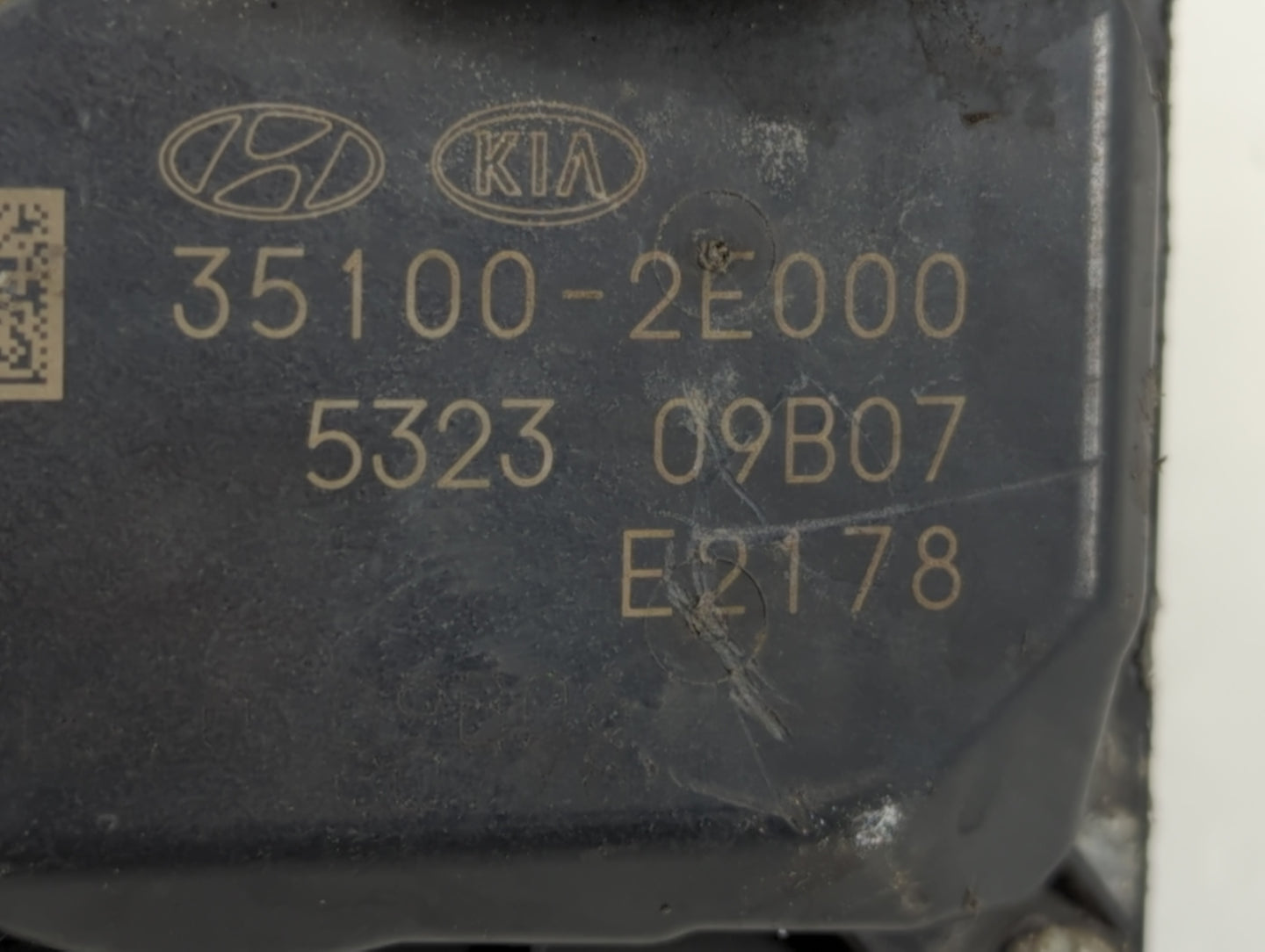2014-2021 Hyundai Tucson Throttle Body P/N:35100-2E000 Fits Fits 2011 2012 2013 2014 2015 2016 2017 2018 2019 2020 2021 OEM Used Auto Parts - Oemusedautoparts1.com