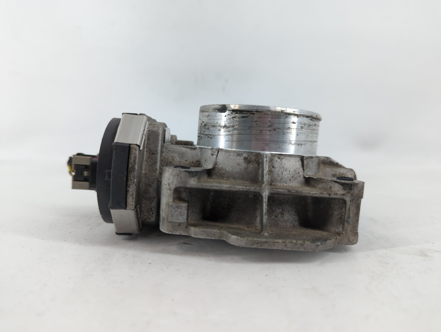 2008-2012 Chevrolet Malibu Throttle Body P/N:1022C 668AA Fits Fits 2007 2008 2009 2010 2011 2012 OEM Used Auto Parts - Oemusedautoparts1.com