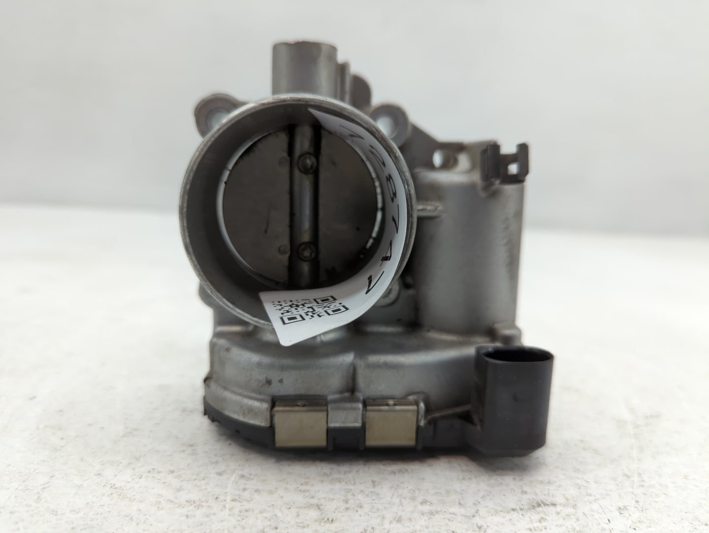 2013-2016 Ford Escape Throttle Body P/N:7S7G-9F991-CA Fits Fits 2012 2013 2014 2015 2016 2017 OEM Used Auto Parts - Oemusedautoparts1.com