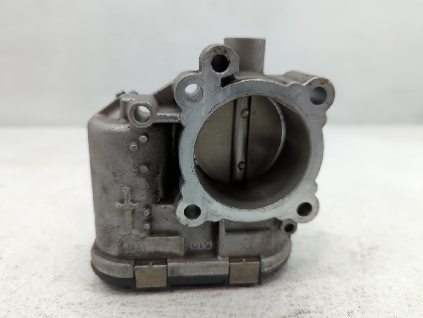 2013-2016 Ford Escape Throttle Body P/N:7S7G-9F991-CA Fits Fits 2012 2013 2014 2015 2016 2017 OEM Used Auto Parts - Oemusedautoparts1.com