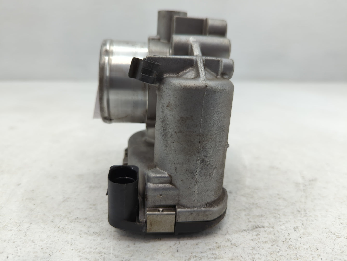 2013-2016 Ford Escape Throttle Body P/N:7S7G-9F991-CA Fits Fits 2012 2013 2014 2015 2016 2017 OEM Used Auto Parts - Oemusedautoparts1.com