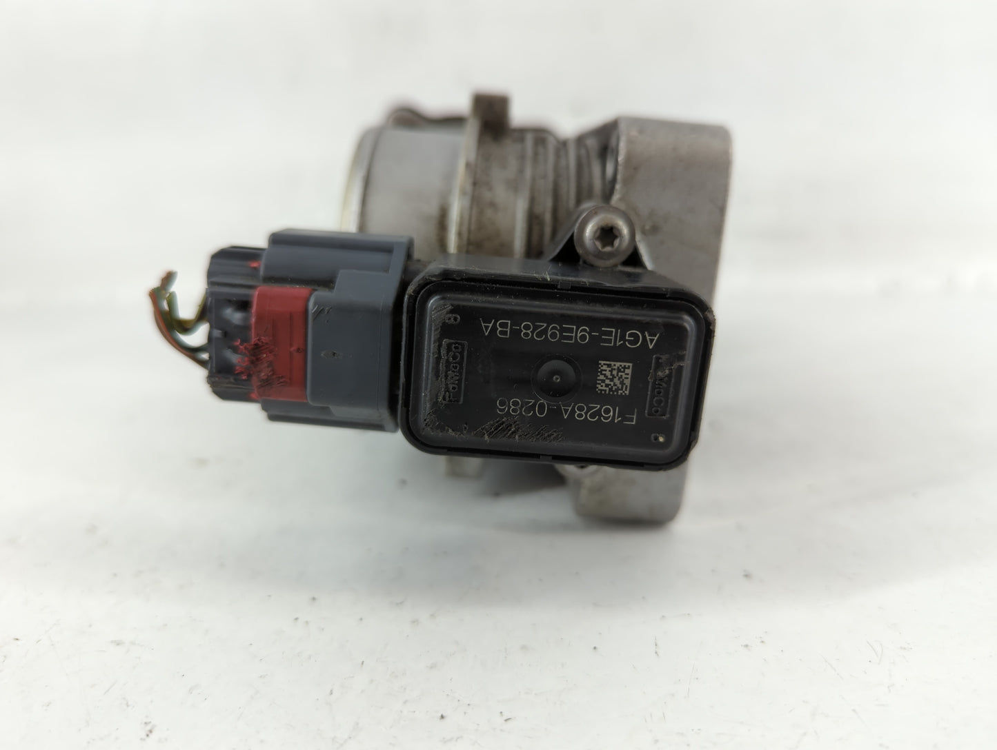2016-2019 Ford Explorer Throttle Body P/N:AA5E-9F991-BB Fits Fits 2014 2015 2016 2017 2018 2019 2020 2021 2022 OEM Used Auto Parts - Oemusedautoparts1.com