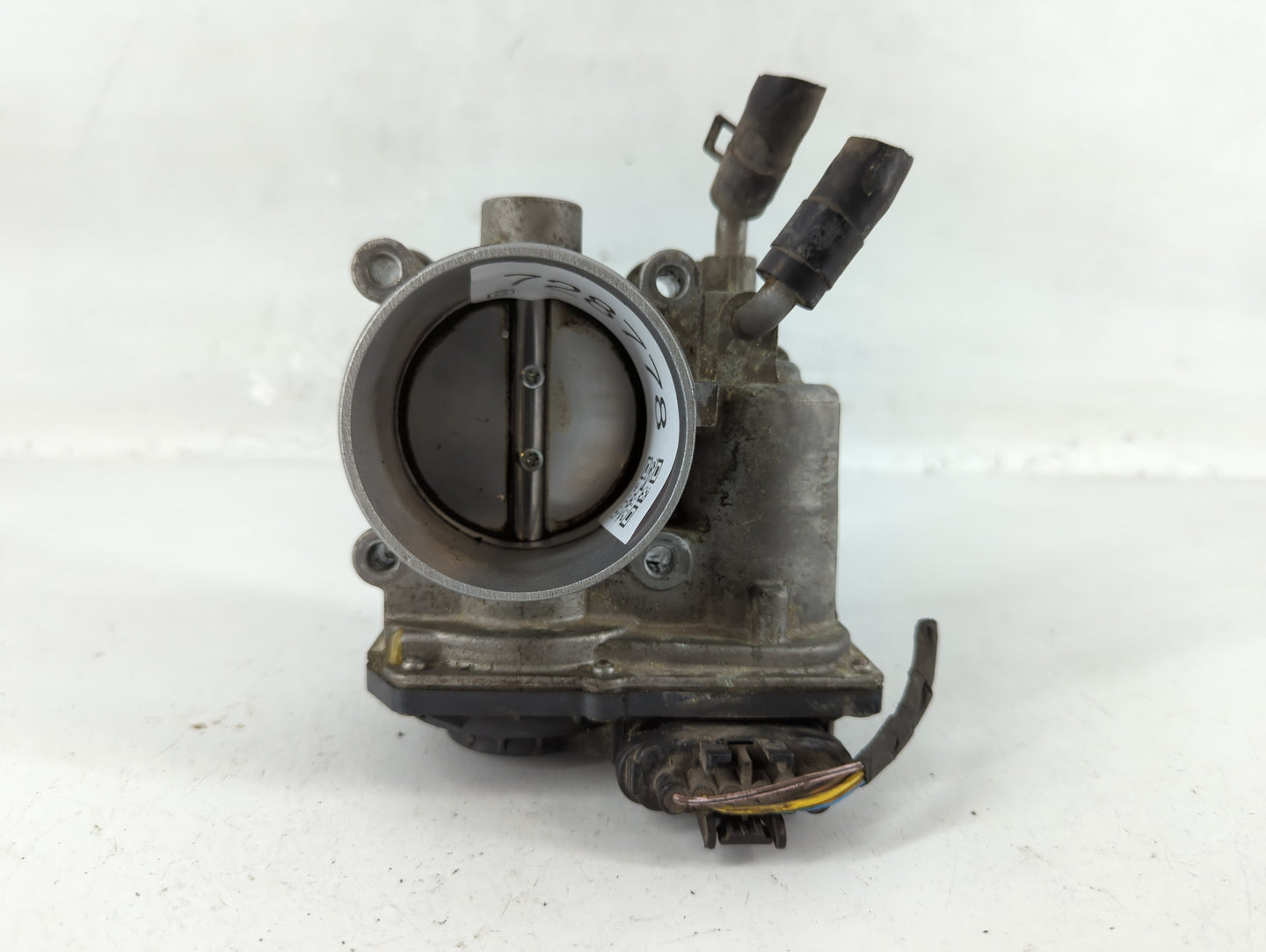 2013-2014 Hyundai Elantra Throttle Body P/N:35100-2E000 Fits Fits 2012 2013 2014 2015 2016 2018 2019 2020 2021 OEM Used Auto Parts - Oemusedautoparts1.com