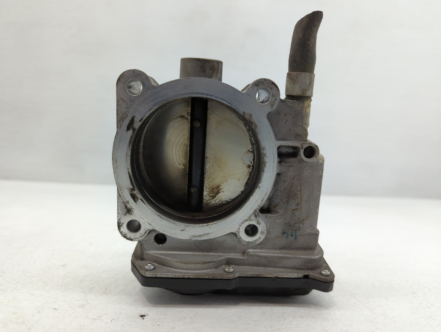 2013-2015 Nissan Titan Throttle Body P/N:16119 7S000 Fits Fits 2012 2013 2014 2015 2016 OEM Used Auto Parts - Oemusedautoparts1.com