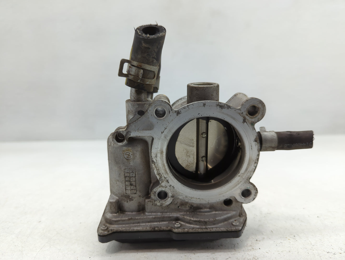2015-2020 Hyundai Veloster Throttle Body P/N:35100-2B340 Fits Fits 2015 2016 2017 2018 2019 2020 2021 2022 OEM Used Auto Parts - Oemusedautoparts1.com
