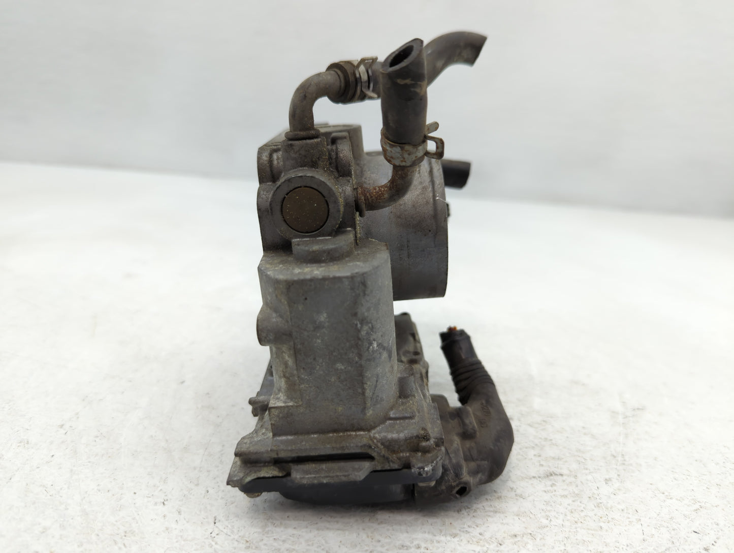 2006-2011 Honda Civic Throttle Body P/N:U20358286549 GMA4A Fits Fits 2006 2007 2008 2009 2010 2011 OEM Used Auto Parts - Oemusedautoparts1.com