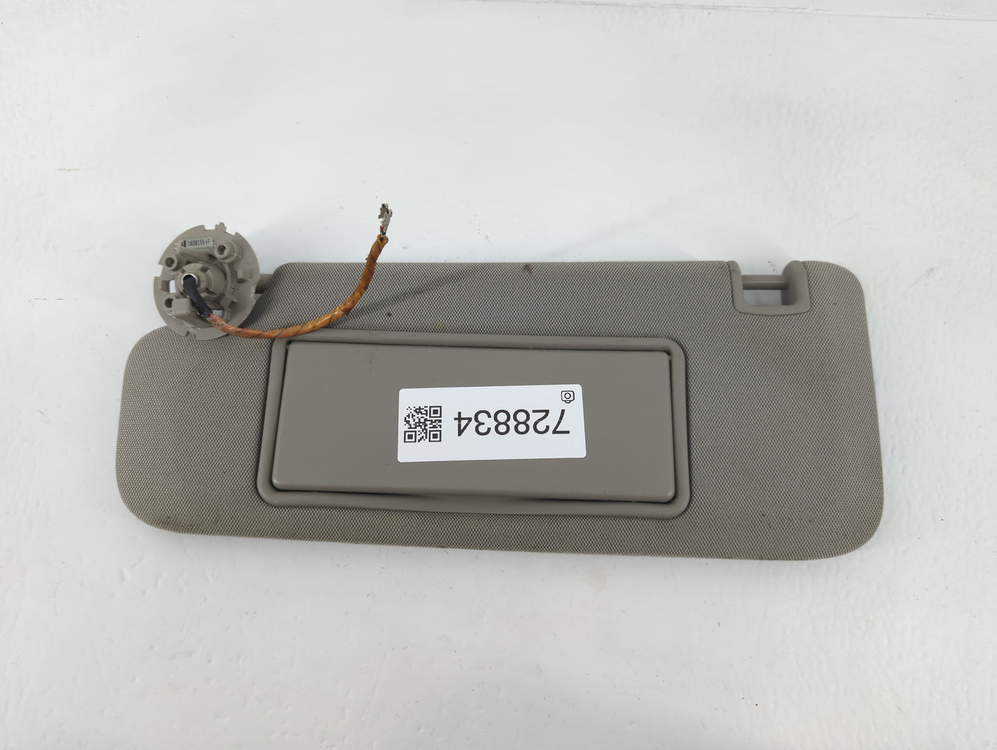 2014-2019 Cadillac Cts Sun Visor Shade Replacement Driver Left Mirror Fits Fits 2014 2015 2016 2017 2018 2019 OEM Used Auto Parts - Oemusedautoparts1.com