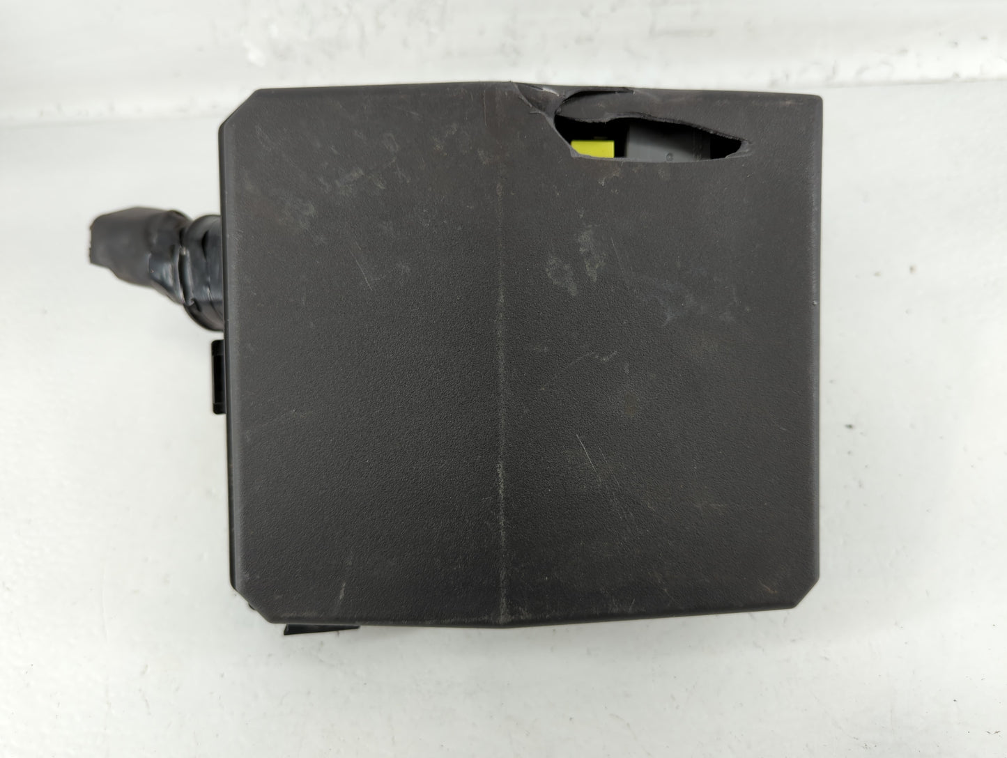 2012-2017 Mitsubishi Outlander Sport Fusebox Fuse Box Panel Relay Module P/N:8565A268 Fits Fits 2012 2013 2014 2015 2016 2017 OEM Used Auto Parts - Oemusedautoparts1.com