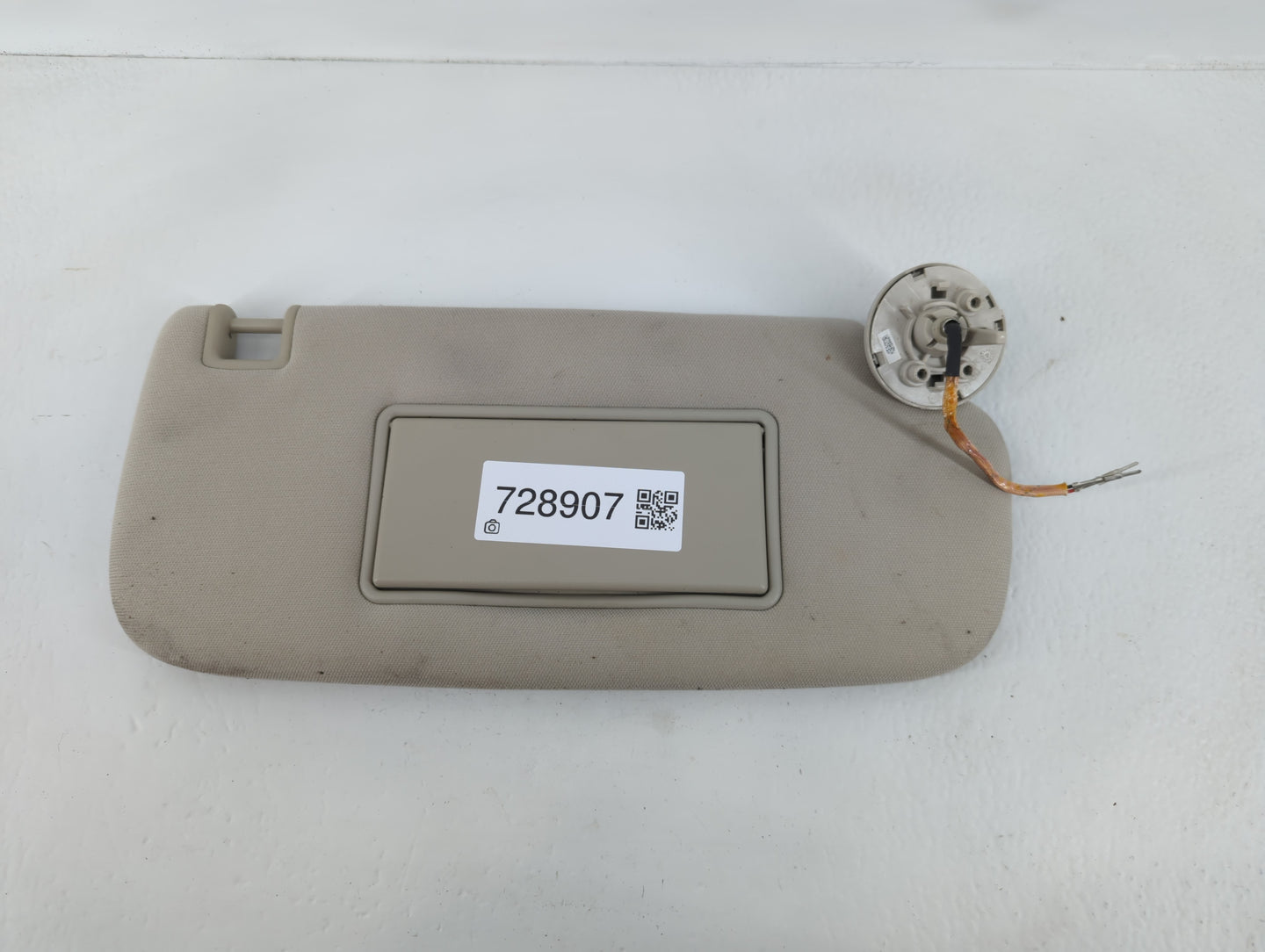 2011-2013 Jeep Grand Cherokee Sun Visor Shade Replacement Passenger Right Mirror Fits OEM Used Auto Parts - Oemusedautoparts1.com