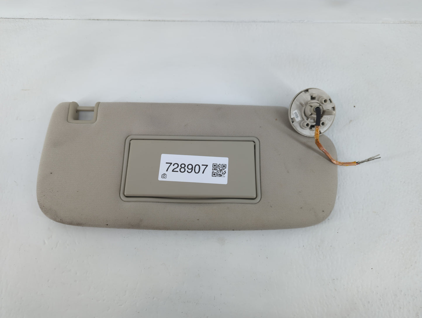 2011-2013 Jeep Grand Cherokee Sun Visor Shade Replacement Passenger Right Mirror Fits OEM Used Auto Parts - Oemusedautoparts1.com
