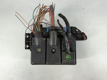 2000-2004 Chevrolet S10 Fusebox Fuse Box Panel Relay Module P/N:PA 15328925 Fits Fits 2000 2001 2002 2003 2004 2005 OEM Used Auto Parts