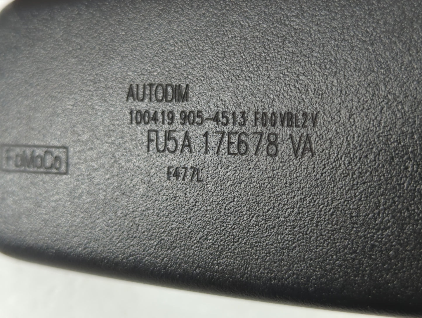 2000-2019 Ford Taurus Interior Rear View Mirror Replacement OEM P/N:IE11046533 IE11026533 Fits OEM Used Auto Parts - Oemusedautoparts1.com