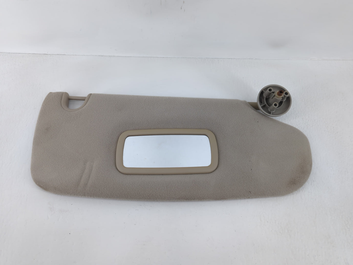 2005-2011 Dodge Dakota Sun Visor Shade Replacement Passenger Right Mirror Fits Fits 2005 2006 2007 2008 2009 2010 2011 OEM Used Auto Parts - Oemusedautoparts1.com