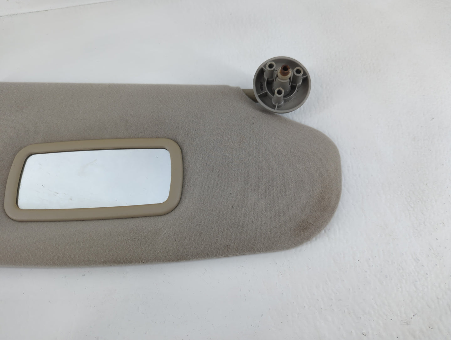 2005-2011 Dodge Dakota Sun Visor Shade Replacement Passenger Right Mirror Fits Fits 2005 2006 2007 2008 2009 2010 2011 OEM Used Auto Parts - Oemusedautoparts1.com
