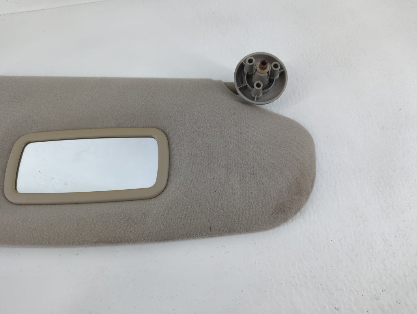 2005-2011 Dodge Dakota Sun Visor Shade Replacement Passenger Right Mirror Fits Fits 2005 2006 2007 2008 2009 2010 2011 OEM Used Auto Parts - Oemusedautoparts1.com