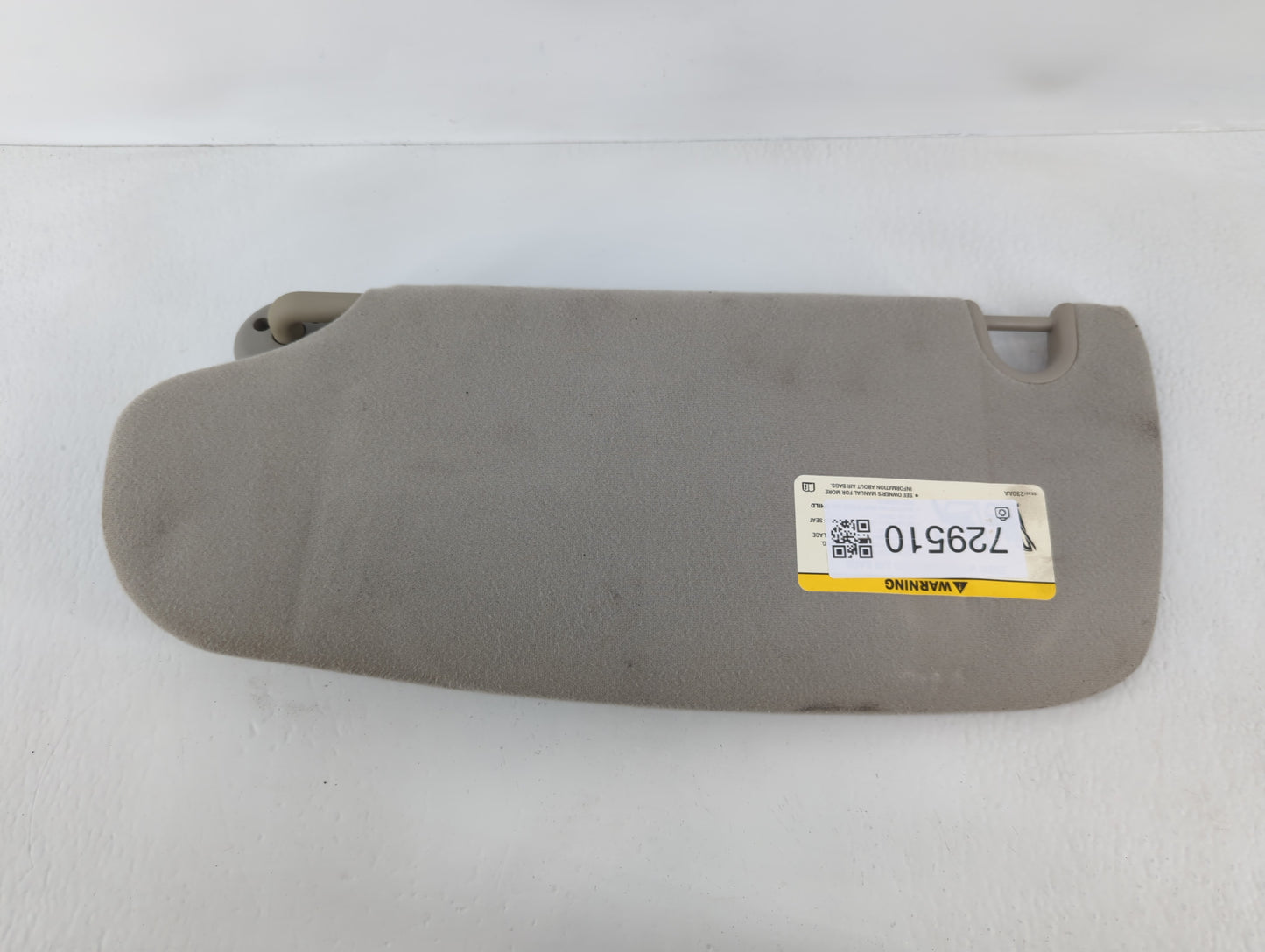 2005-2011 Dodge Dakota Sun Visor Shade Replacement Passenger Right Mirror Fits Fits 2005 2006 2007 2008 2009 2010 2011 OEM Used Auto Parts - Oemusedautoparts1.com