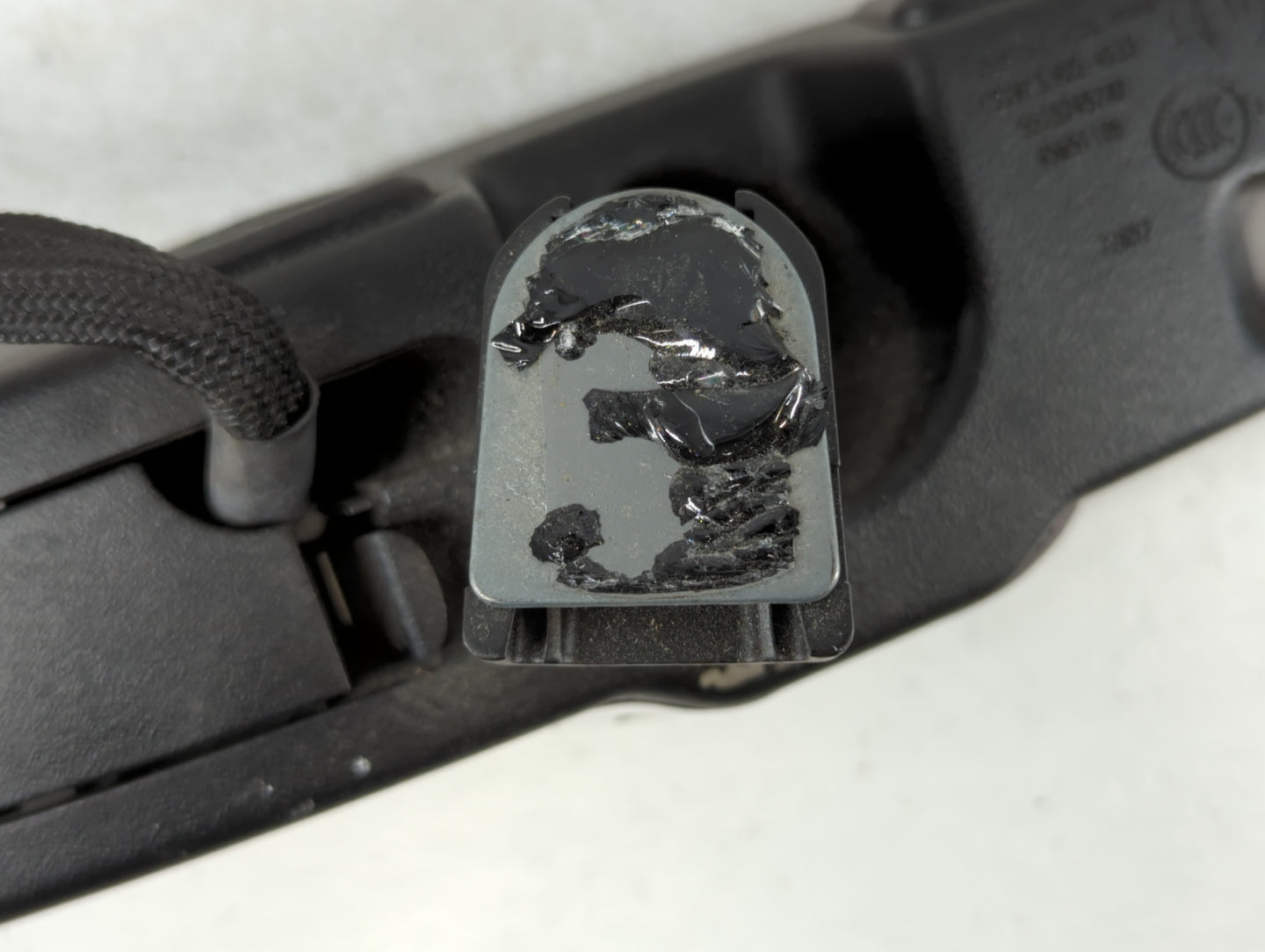 2017 Jeep Compass Interior Rear View Mirror Replacement OEM P/N:E11026130 Fits OEM Used Auto Parts - Oemusedautoparts1.com