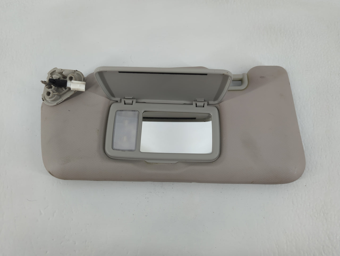 2024 Subaru Xv Sun Visor Shade Replacement Driver Left Mirror Fits OEM Used Auto Parts - Oemusedautoparts1.com