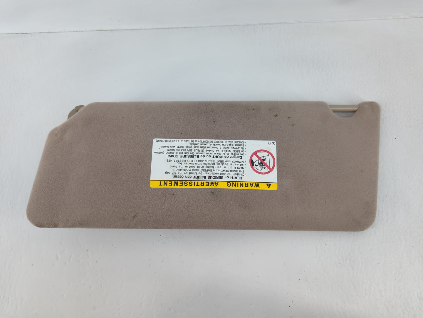 2002-2006 Toyota Camry Sun Visor Shade Replacement Passenger Right Mirror Fits Fits 2002 2003 2004 2005 2006 OEM Used Auto Parts - Oemusedautoparts1.com