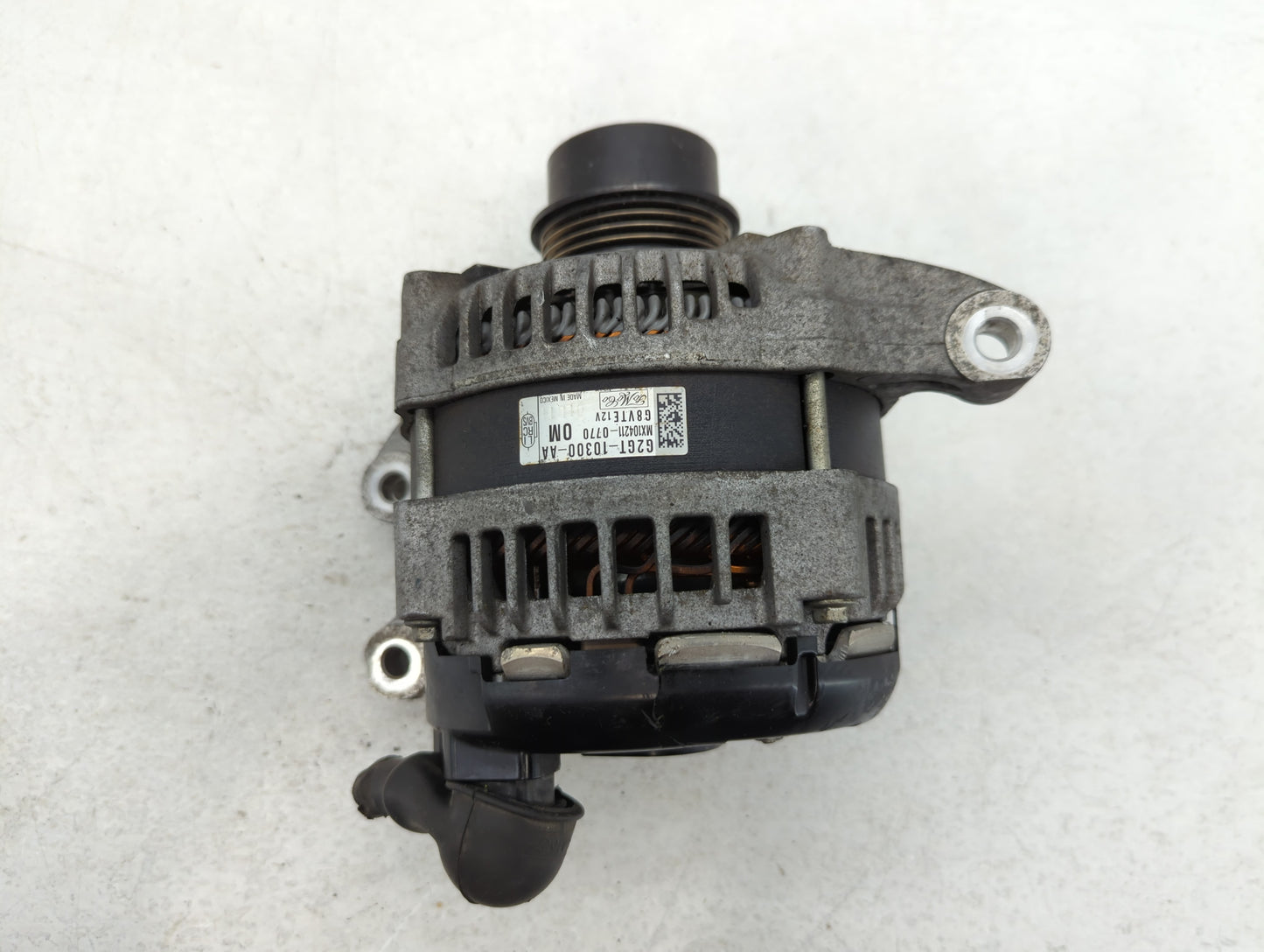 2015-2019 Lincoln Mkc Alternator Replacement Generator Charging Assembly Engine OEM P/N:G2GT-10300-AA Fits OEM Used Auto Parts - Oemusedautoparts1.com