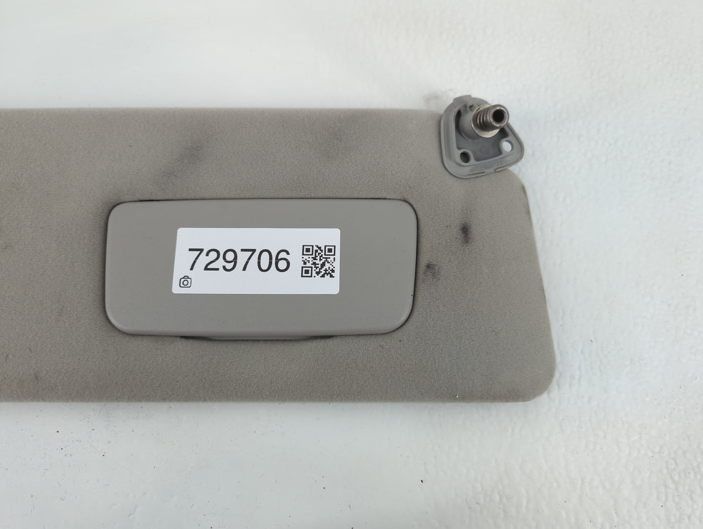 2002-2006 Toyota Camry Sun Visor Shade Replacement Passenger Right Mirror Fits Fits 2002 2003 2004 2005 2006 OEM Used Auto Parts - Oemusedautoparts1.com